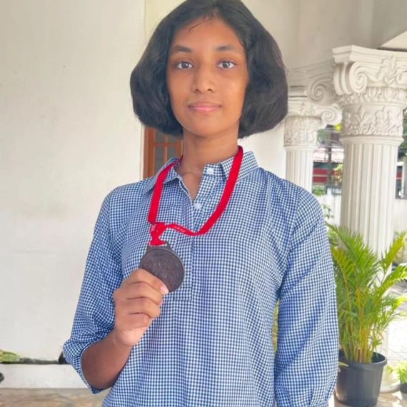 Tania of grade 9 has emerged as the winner in the Inter-School South Zone Taekwondo Championship